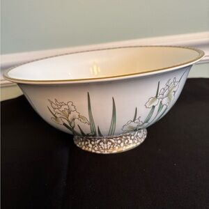Prouna White Porcelain Bowl with Gold Decal